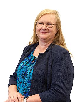 Headshot photo of Deanna Ludwig-Bos against a white background